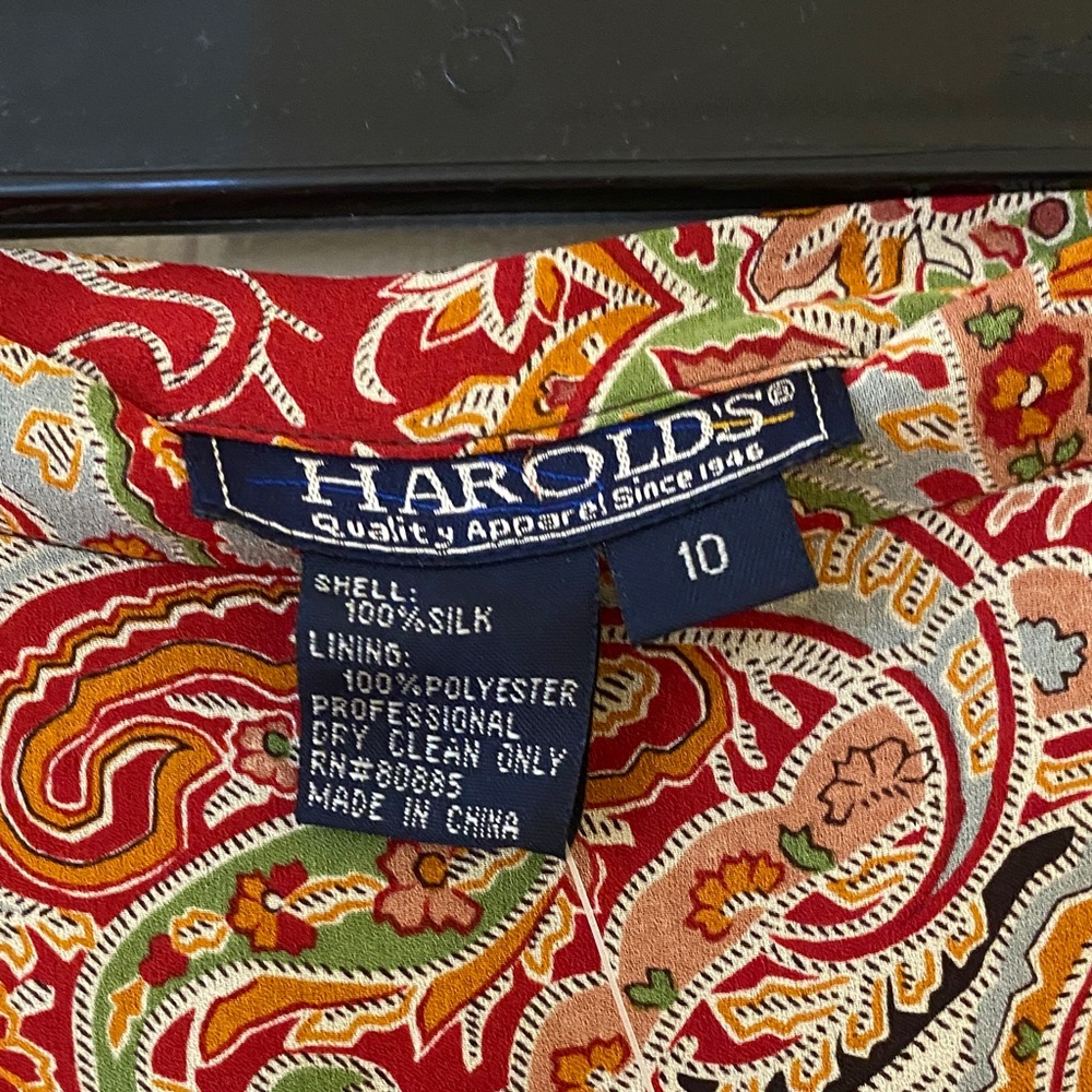 Harold's Paisley Pencil Skirt - Red and Green - Picture 2 of 5